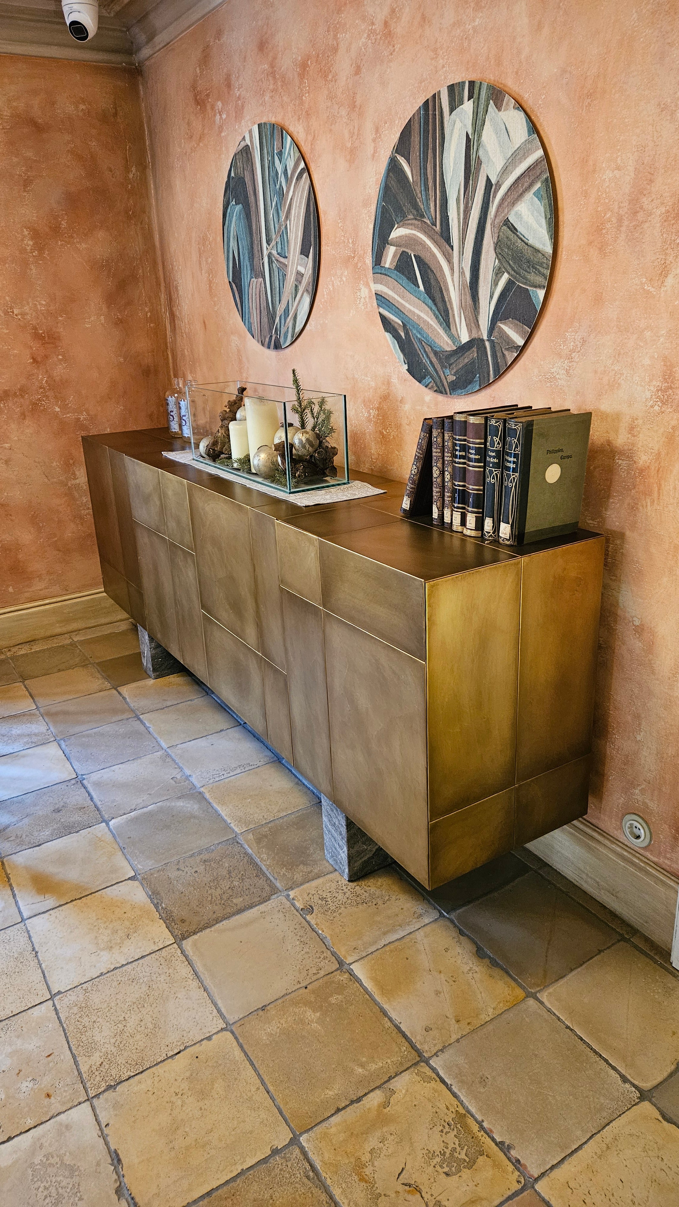 10318 Sideboard SLIM SIDE HIGH gold
